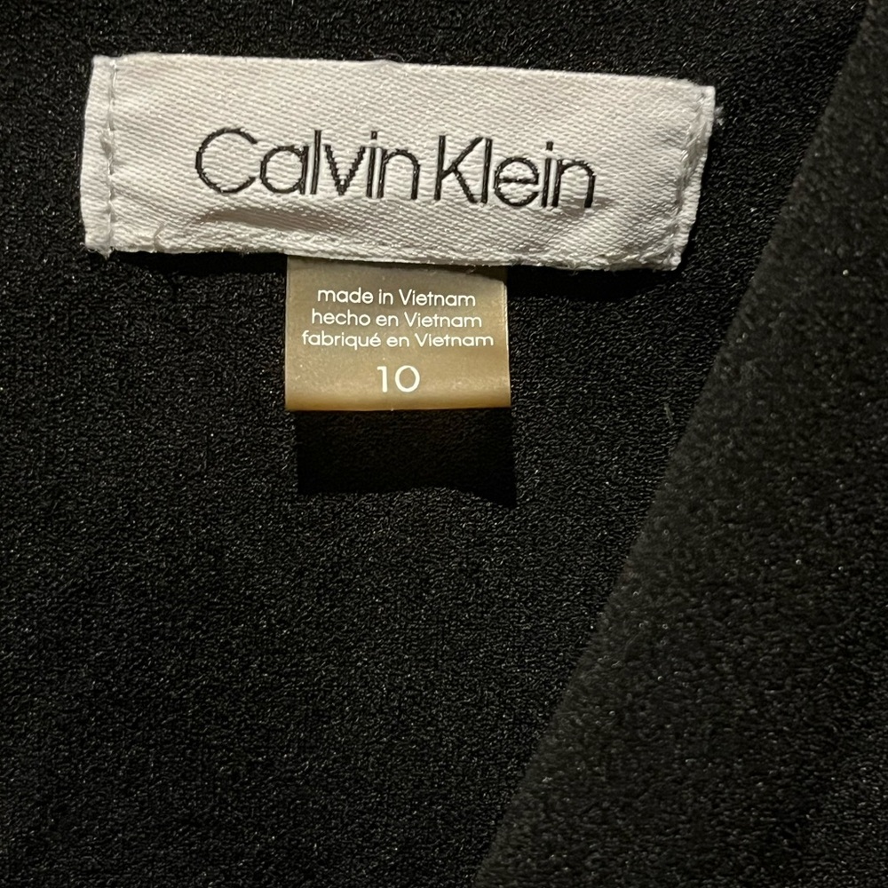 Calvin Klein Elegant Black Garment